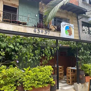 Hostel Hostal Casa Estacion, Medellin